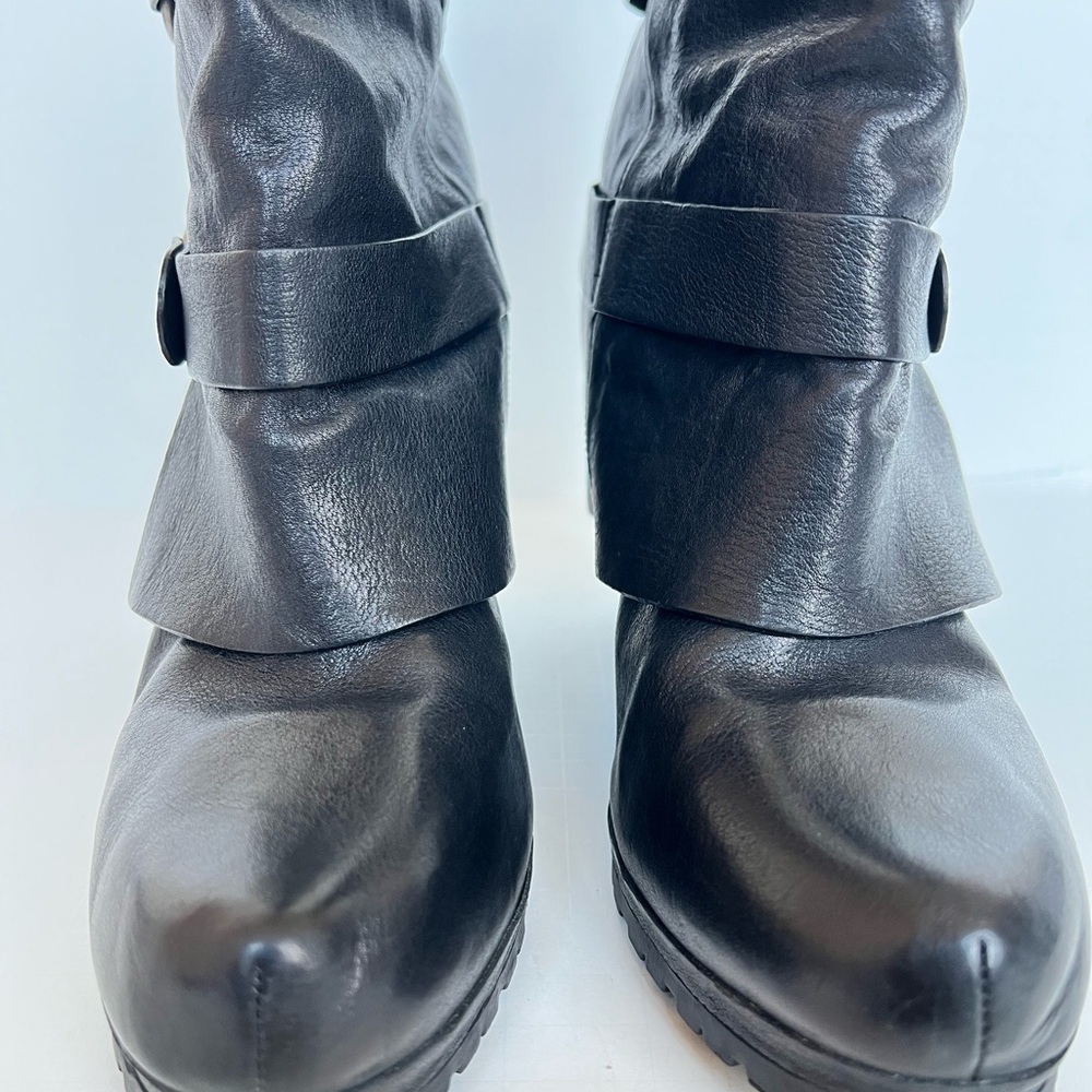 Vera Wang Lavender York Wedge Boots - Picture 4 of 15